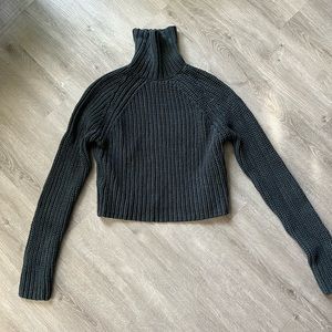 T by Alexander Wang cropped cotton turtleneck sweater / sz M